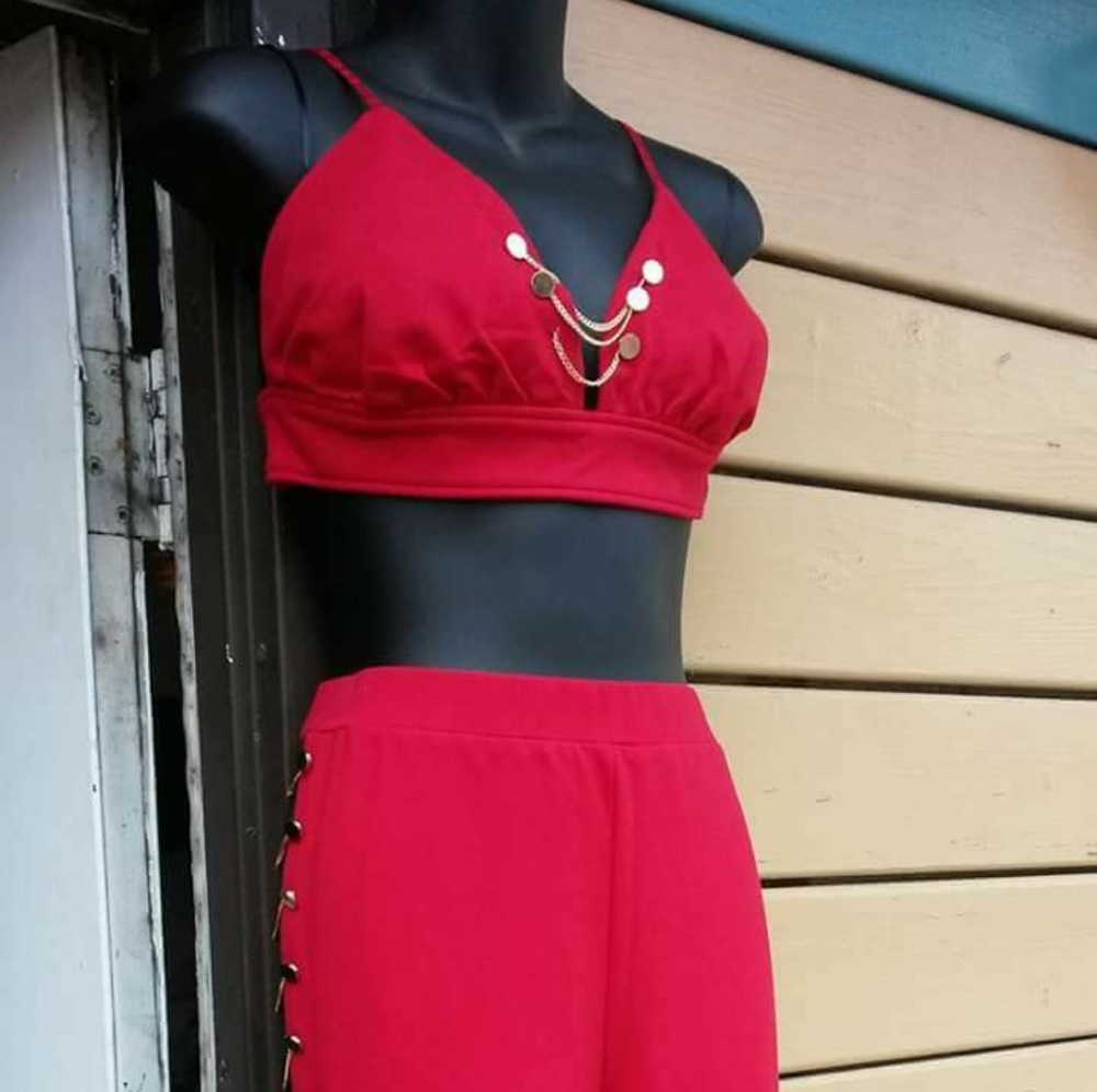 Nwot 2PC PantS set